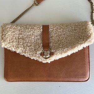 Universal Thread Women’s Brown Caramel Sherpa Crossbody Purse